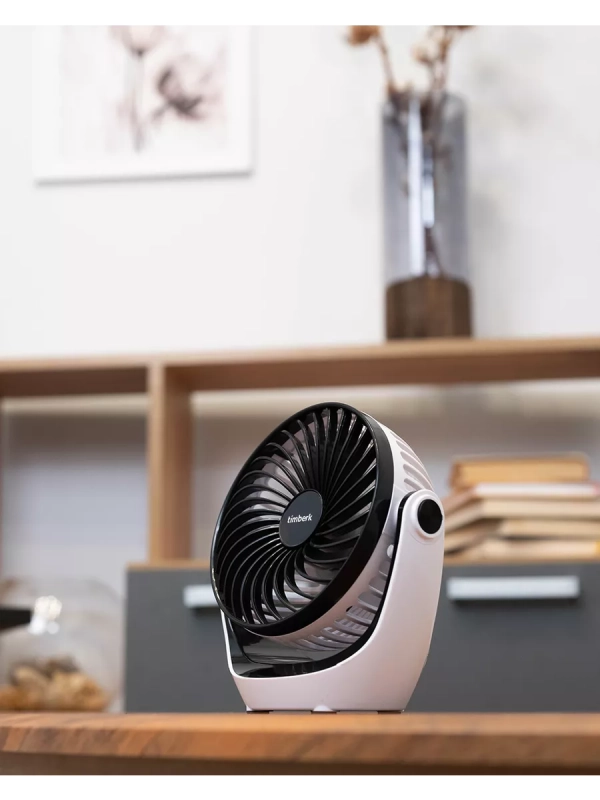 Настольный USB вентилятор с аккумулятором Настольный USB вентилятор с аккумулятором