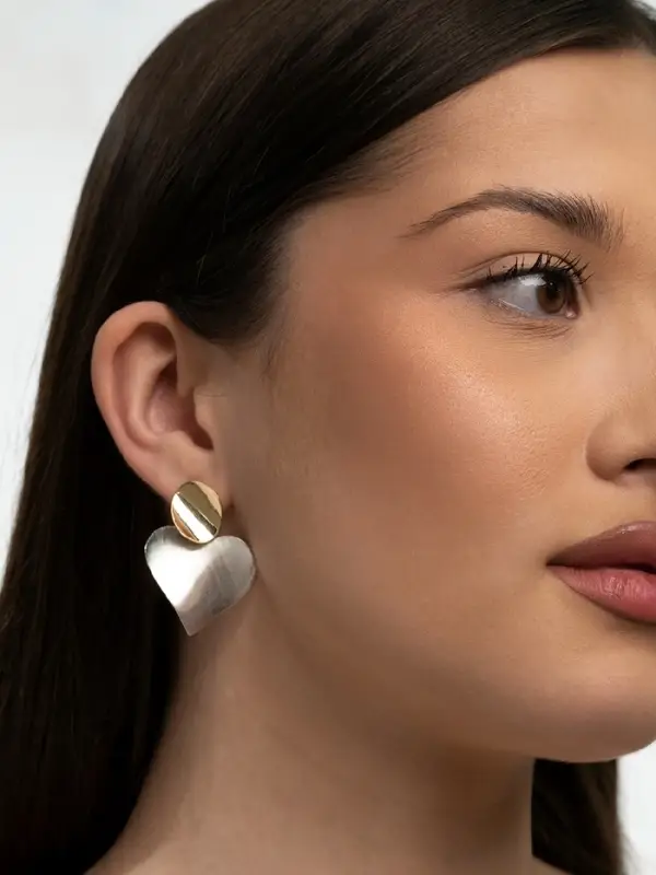 Серьги &laquo;Сердечки&raquo;,. матовое серебро с золотом