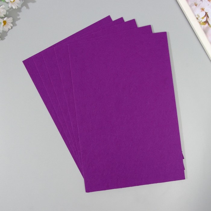 Набор жесткого фетра (5 листов) 1 мм 20х30 см, фиолетовый Набор жесткого фетра (5 листов) 1 мм 20х30 см, фиолетовый