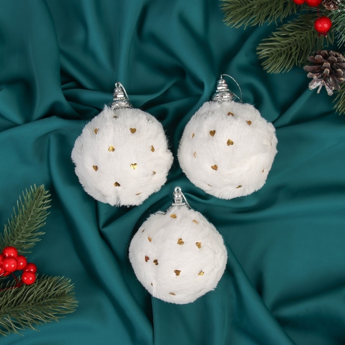 Набор шаров пластик d-8 см, 3 шт Набор шаров пластик d-8 см, 3 шт "Нежность" сердца, белый