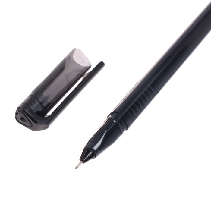 Ручка Ручка "пиши-стирай" гелевая Berlingo "Apex E", 0.5мм, трехгранная, стер/черный 265912