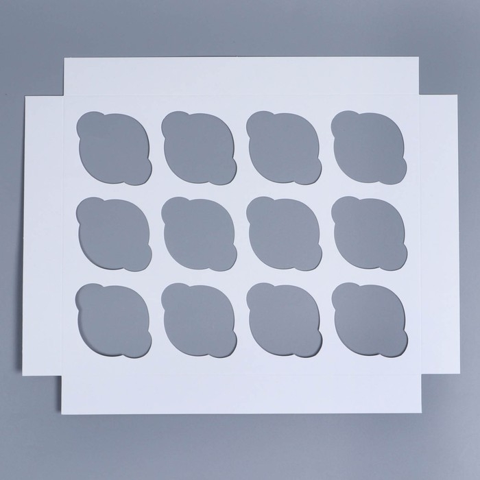 Коробка складная на 12 капкейков с окном «Новогодняя посылка», 32,8 х 25,6 х 10 см, Новый год Коробка складная на 12 капкейков с окном «Новогодняя посылка», 32,8 х 25,6 х 10 см, Новый год