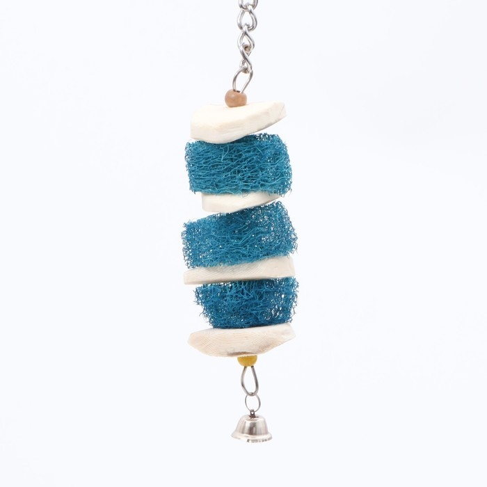 Игрушка с панцирем каракатицы, люфой и колокольчиком, 25 х 5 см, голубая Игрушка с панцирем каракатицы, люфой и колокольчиком, 25 х 5 см, голубая