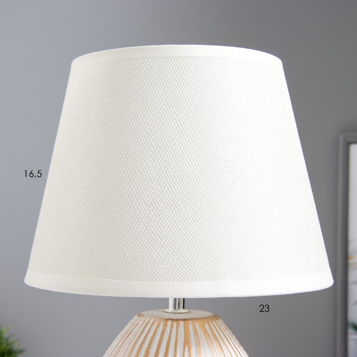 Лампа настольная 16615/1GY E14 40Вт белый 22х22х35 см RISALUX Лампа настольная 16615/1GY E14 40Вт белый 22х22х35 см RISALUX