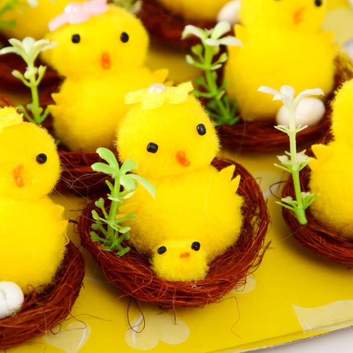 Сувенир пасхальный Сувенир пасхальный "Цыпа с цыплёнком в гнезде с цветочками" набор 12 шт 5х5х5 см