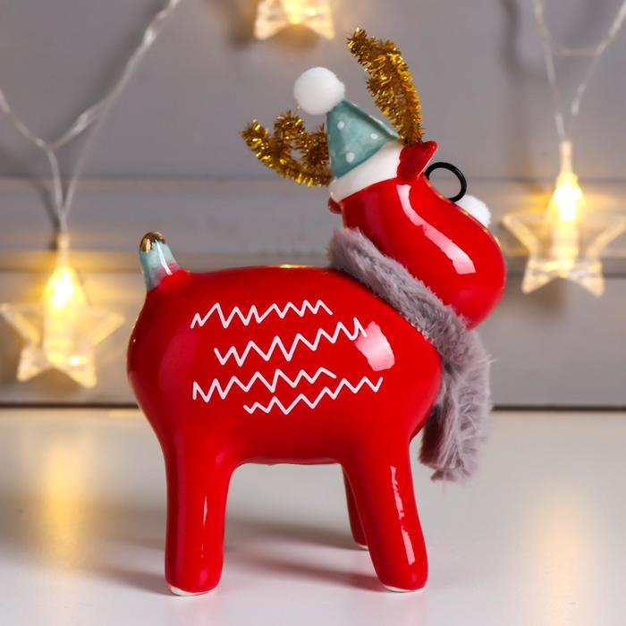 Сувенир керамика Сувенир керамика "Лосик в колпаке и очках" красный 15,5х6,5х10,7 см