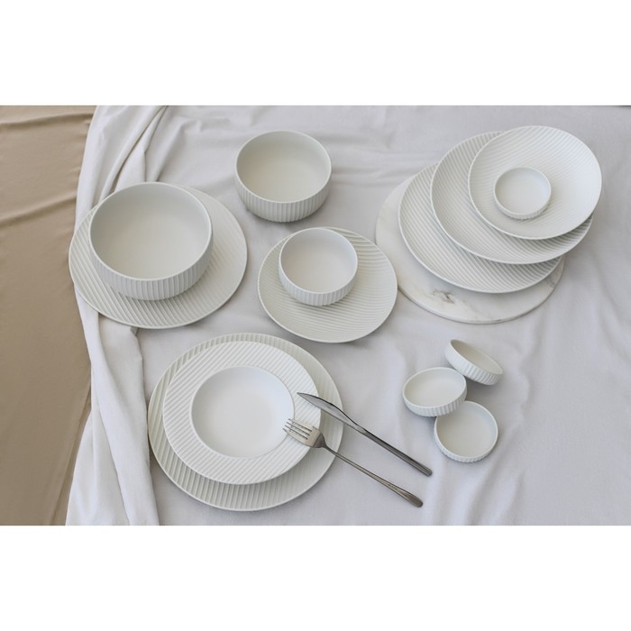 Тарелка фарфоровая Magistro Line, d=20,5 см, цвет белый Тарелка фарфоровая Magistro Line, d=20,5 см, цвет белый