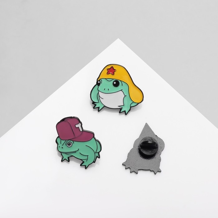 Набор значков (3 шт.) «Лягухи», цветной в чёрном металле Набор значков (3 шт.) «Лягухи», цветной в чёрном металле