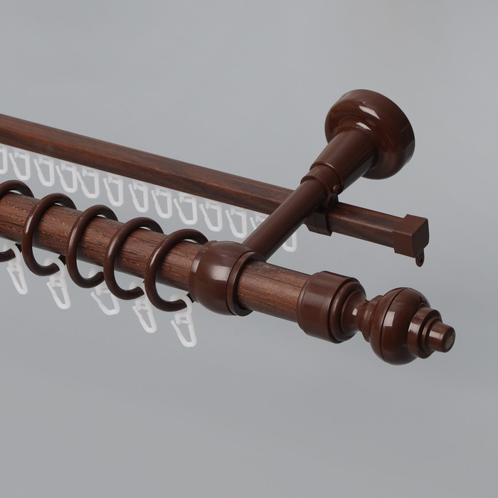 Карниз двухрядный, ширина 140 см, d=28 мм, пластиковые элементы, цвет орех Карниз двухрядный, ширина 140 см, d=28 мм, пластиковые элементы, цвет орех