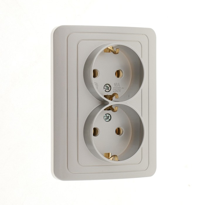 Розетка двухместная Luazon Lighting  Розетка двухместная Luazon Lighting "Орион", 16 А, скрытая, с з/к, серебристая