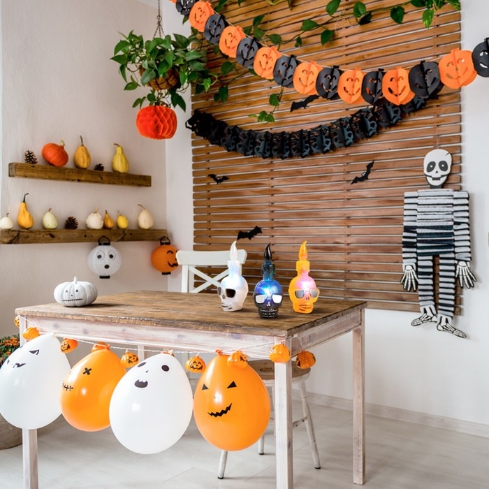 Ночник Ночник "Череп" LED RGB 3хAG10 МИКС 5,5х5,5х9 см RISALUX