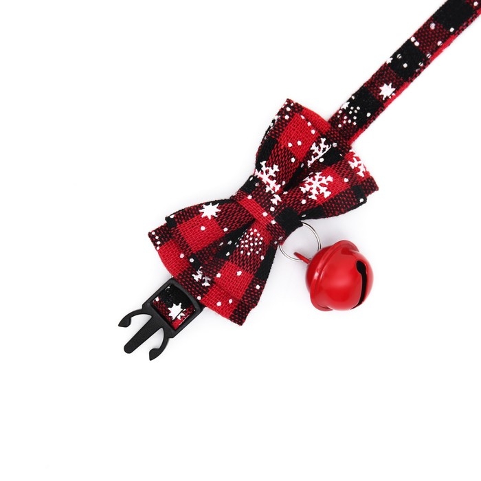 Ошейник текстильный со снежинками и бубенчиком, 30 х 1 см, красно-чёрный Ошейник текстильный со снежинками и бубенчиком, 30 х 1 см, красно-чёрный