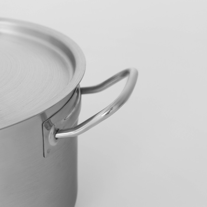 Кастрюля из нержавеющей стали Hanna Knövell с крышкой, 5 л, d=22 см, h=13 см, толщина стенки 0,6 мм, индукция Кастрюля из нержавеющей стали Hanna Knövell с крышкой, 5 л, d=22 см, h=13 см, толщина стенки 0,6 мм, индукция