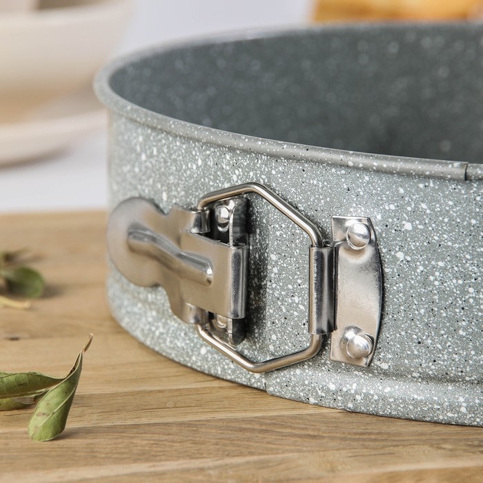 Набор форм для выпечки «Элин Мрамор. Круг», d=22/24/26 см, съёмное дно, антипригарное покрытие, цвет серый Набор форм для выпечки «Элин Мрамор. Круг», d=22/24/26 см, съёмное дно, антипригарное покрытие, цвет серый