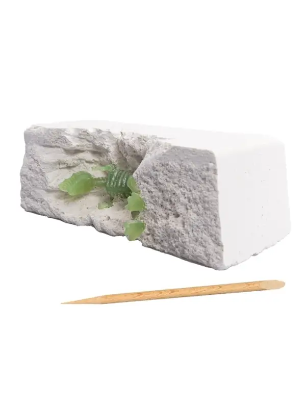 Настольная игра Десятое Королевство &laquo;Раскопки. Набор юного палеонтолога&raquo;, 3 фигурки динозавров