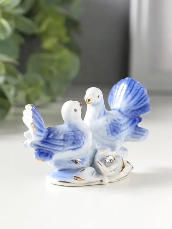 Фигурка керамика под фарфор &laquo;2 голубка&raquo;, синие, 5.5&times;8 см