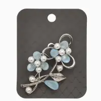 Брошь с жемчугом "Цветы", цвет голубой в серебре Брошь с жемчугом "Цветы", цвет голубой в серебре