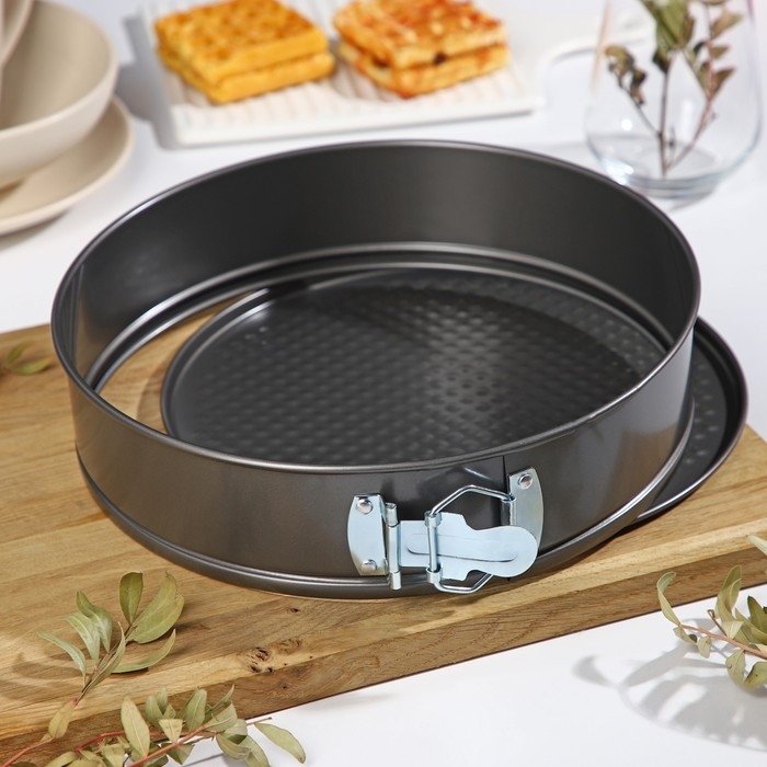 Набор форм для выпечки Доляна «Элин. Круг», 3 предмета: d=22/24/26 см, съёмное дно, антипригарное покрытие, цвет чёрный