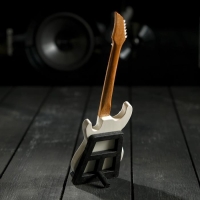 Гитара сувенирная "Ibanez" бело-чёрная, на подставке 24х8х2 см