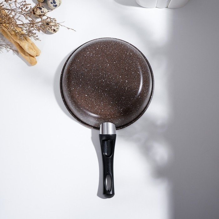 Сковорода Rock, d=21 см, пластиковая ручка, антипригарное покрытие, цвет коричневый Сковорода Rock, d=21 см, пластиковая ручка, антипригарное покрытие, цвет коричневый