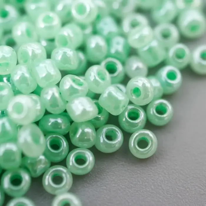 Бисер круглый размер 12/0  Бисер круглый размер 12/0 "Нежная мята" 20 гр