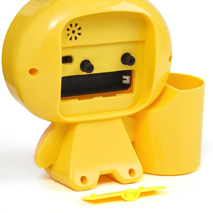 Будильник Будильник "Пчела", с карандашницей, дискретный ход, d-9 см, 14.5 х 14 см, желтый