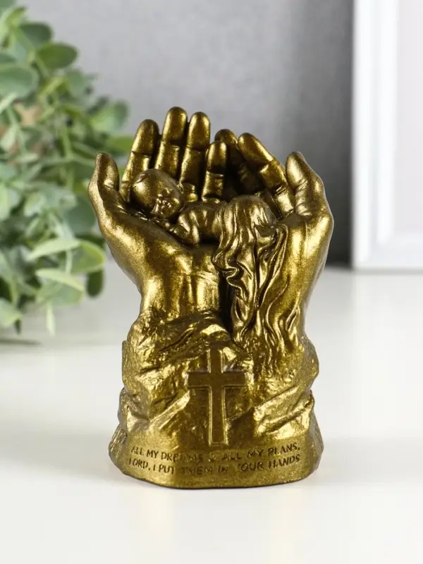 Фигура гипс Фигура гипс "Младенец в руках Бога" 11х8 см, латунь