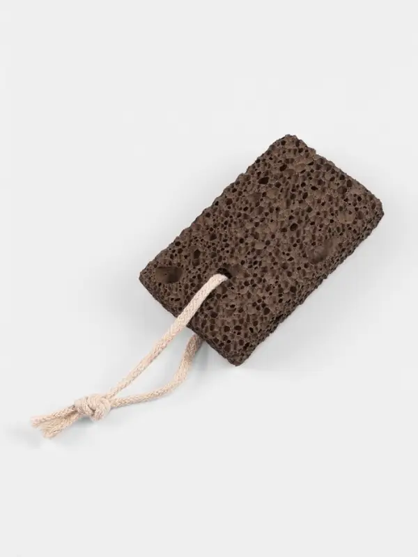 Натуральная пемза для педикюра, с подвесом, 10×6 см, в пакете, коричневый