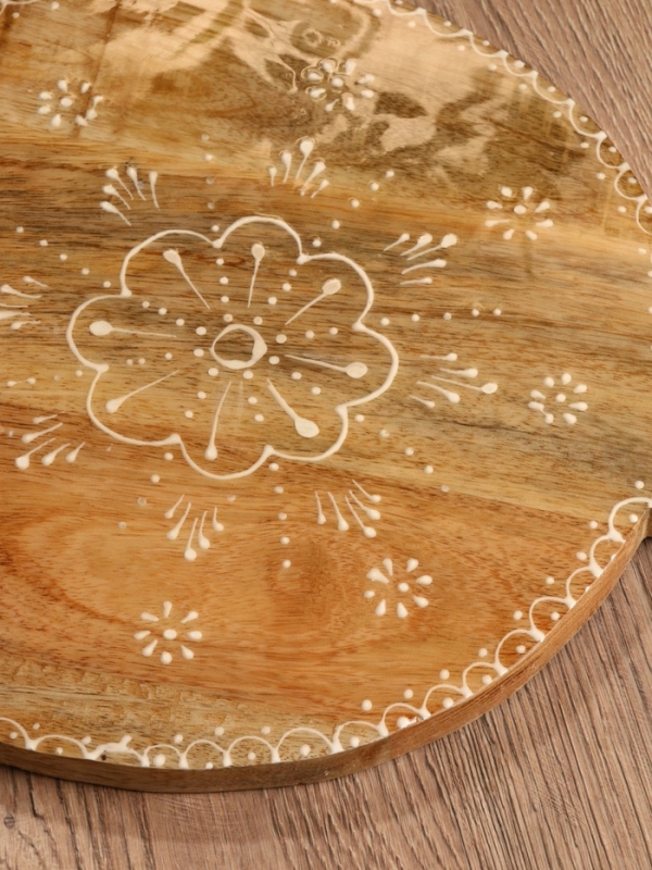 Доска разделочная круглая "Пряник" дерево манго 36х28 см