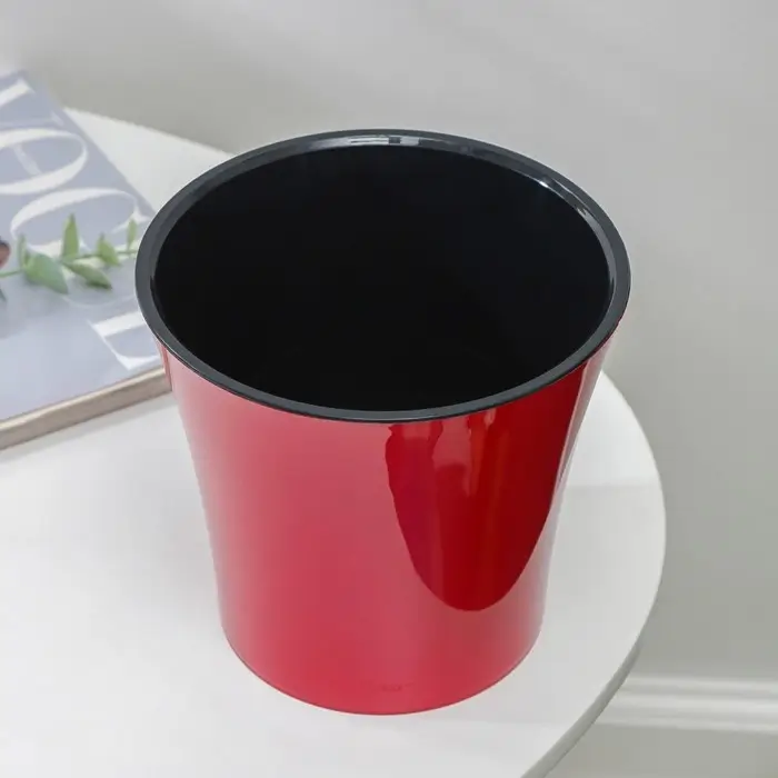 Кашпо для цветов со вставкой &laquo;Арте&raquo;, 2 л, цвет красно-чёрный