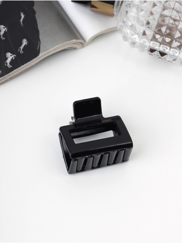 Набор для волос «Вивьен», 2 резинки 5.5 см, 8 невидимок 5.5 см, краб 4 см, объём, чёрный Набор для волос «Вивьен», 2 резинки 5.5 см, 8 невидимок 5.5 см, краб 4 см, объём, чёрный