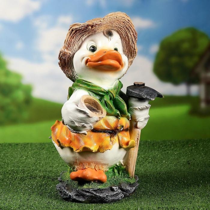 Садовая фигура  Садовая фигура "Утенок с мотыгой" 27х27х45см