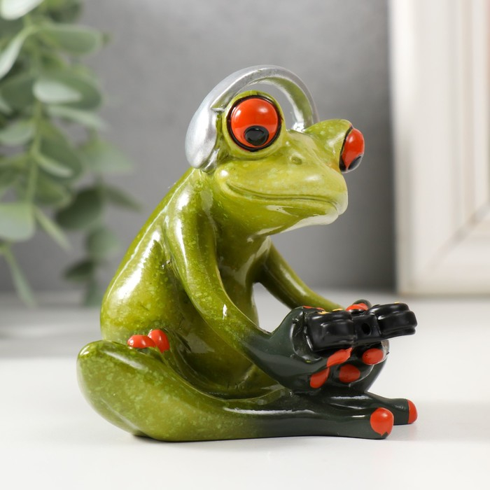 Сувенир полистоун лак Сувенир полистоун лак "Лягушонок играет в приставку" МИКС 8х7х8 см