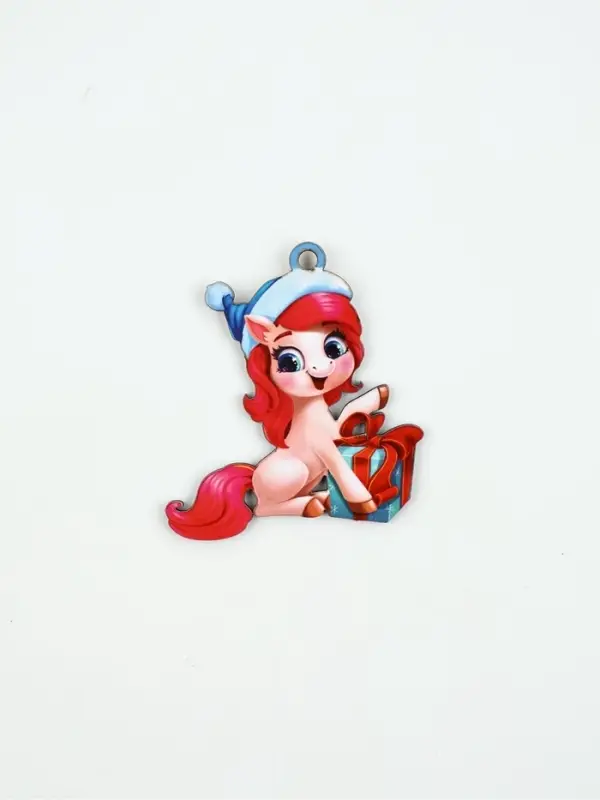 Елочное украшение «Лошадка и подарок», 6.9×8.1 см Елочное украшение «Лошадка и подарок», 6.9×8.1 см