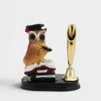 Фигурка полистоун с подставкой под ручку &laquo;Профессор филин на книгах&raquo;, 7.5&times;6.5&times;4.2 см, МИКС