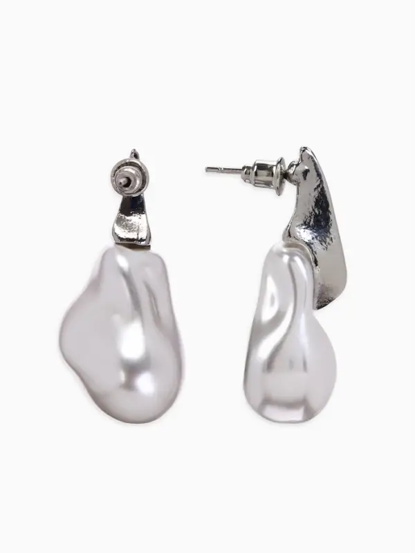 Серьги жемчуг Серьги жемчуг "Капля борроко", цвет белый в серебре