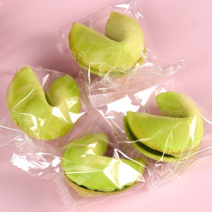 Цветное печенье с предсказанием &laquo;8 марта&raquo;, 4 шт.