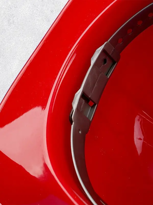 Каска пожарного &laquo;Герой&raquo;