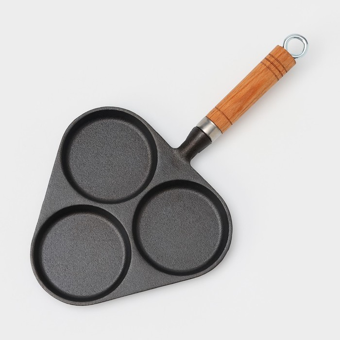 Сковорода-оладница чугунная, 37×19 см, деревянная ручка Сковорода-оладница чугунная, 37×19 см, деревянная ручка