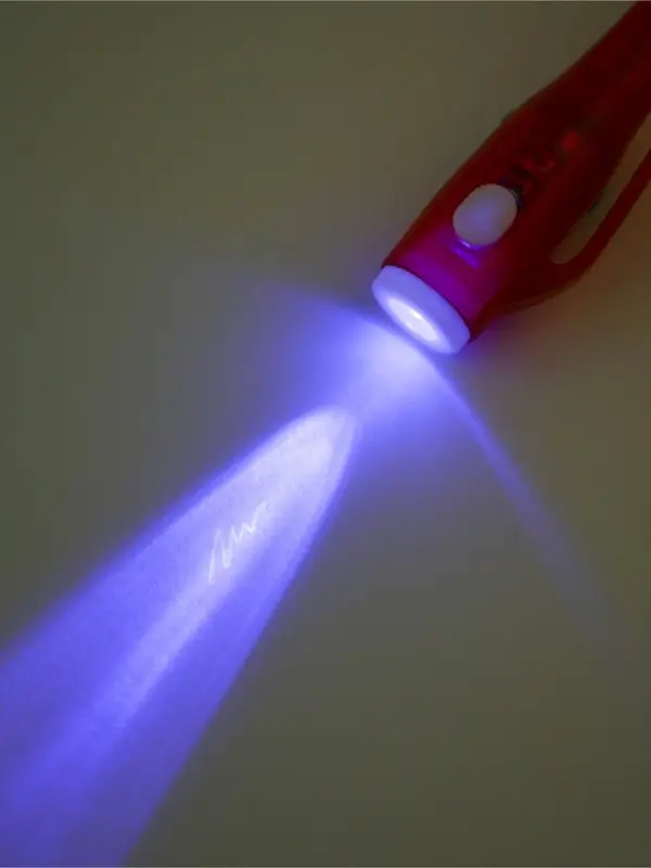 Волшебная ручка невидимые чернила Волшебная ручка невидимые чернила "С8 марта"