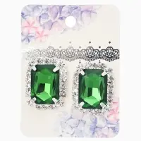 Серьги со стразами "Роскошь", прямоугольник, цвет зелёно-белый в серебре