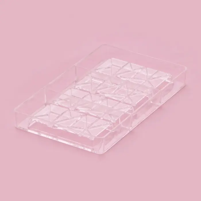 Форма для шоколада &laquo;Лайни&raquo;, 20&times;12&times;2.5 см, 4 ячейки 8.5&times;4.2&times;1 см, пластик, прозрачная