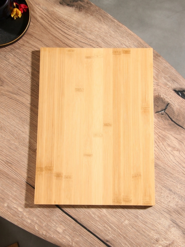 Поднос из бамбука 37х27х1,5 см Поднос из бамбука 37х27х1,5 см