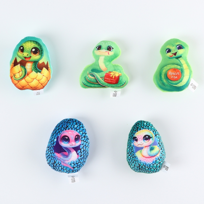 Новый год. Магнит новогодний мягкий, змея, МИКС Новый год. Магнит новогодний мягкий, змея, МИКС