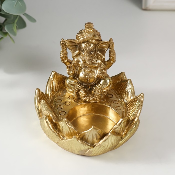 Подсвечник полистоун на 1 свечу  Подсвечник полистоун на 1 свечу "Ганеша в лотосе" золото 9х8,2х7 см