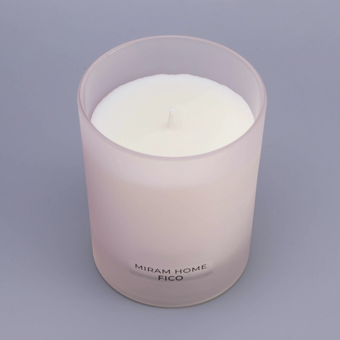 Свеча ароматическая в стекле  Свеча ароматическая в стекле "FICO", карамель, инжир и амбра, 200 г