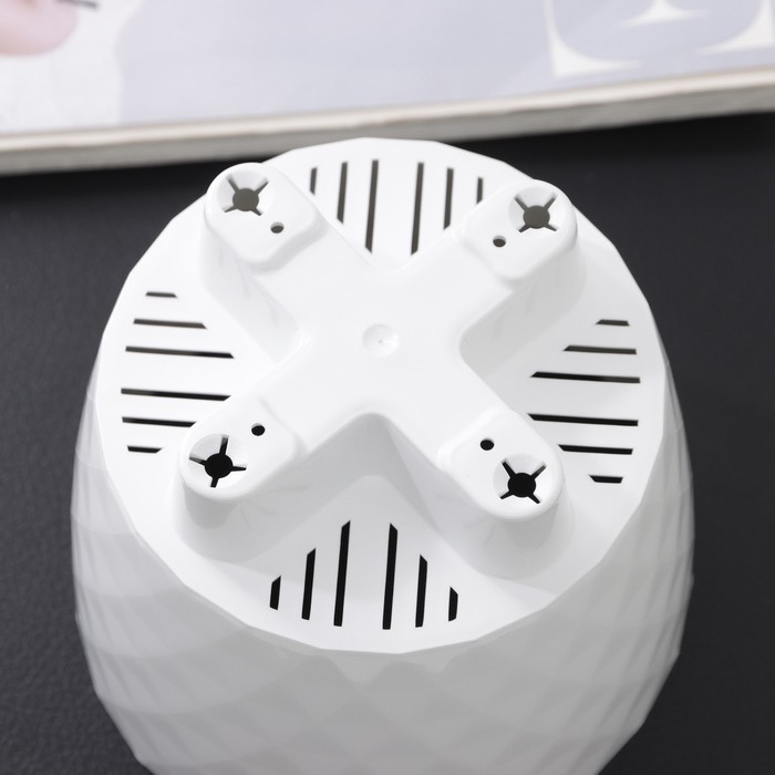 Горшок для цветов с прикорневым поливом «Румба», 1 л, цвет белый Горшок для цветов с прикорневым поливом «Румба», 1 л, цвет белый