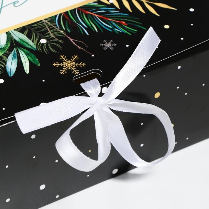 Коробка подарочная новогодняя складная «Волшебство», 31 х 24.5 х 8 см, Новый год Коробка подарочная новогодняя складная «Волшебство», 31 х 24.5 х 8 см, Новый год