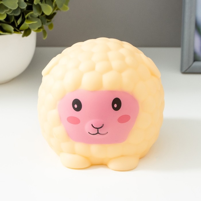 Ночник Ночник "Барашек" LED от батареек LR44 желтый 9х9х8 см RISALUX