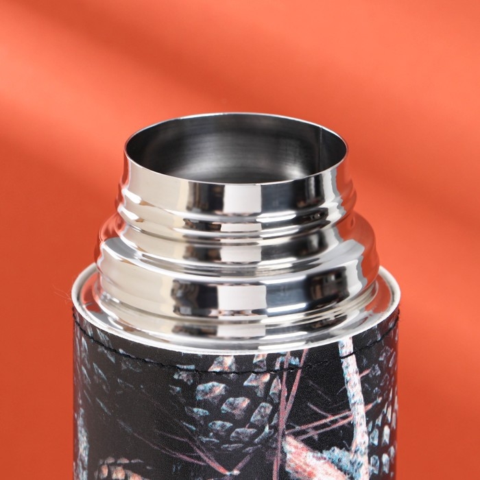 Термос «Шишки» в кожзаме, MODE FORREST, 750 мл, время сохранения тепла 16-18 ч Термос «Шишки» в кожзаме, MODE FORREST, 750 мл, время сохранения тепла 16-18 ч